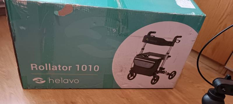 ox_nowoczesny-lekki-balkonik-na-kolkach-skladany-helavo-rollator