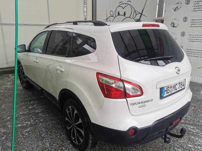 ox_nissan-qashqai2-16panorama3600