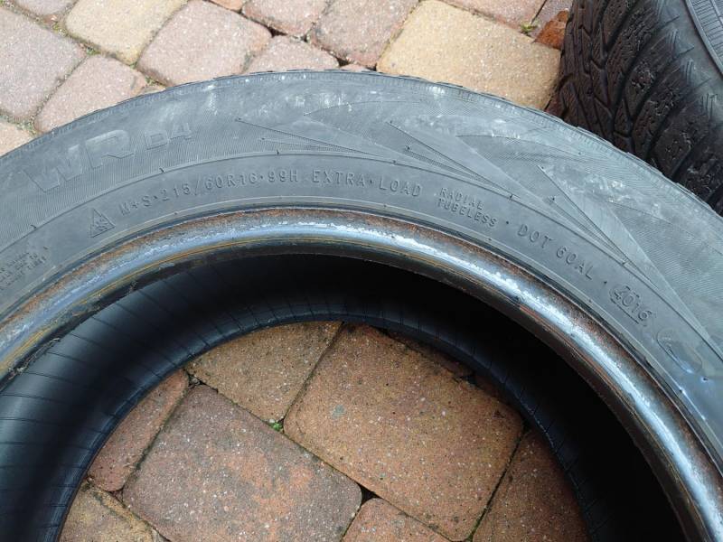ox_opony-nokian-wrd-4-zimowe-21560-r16