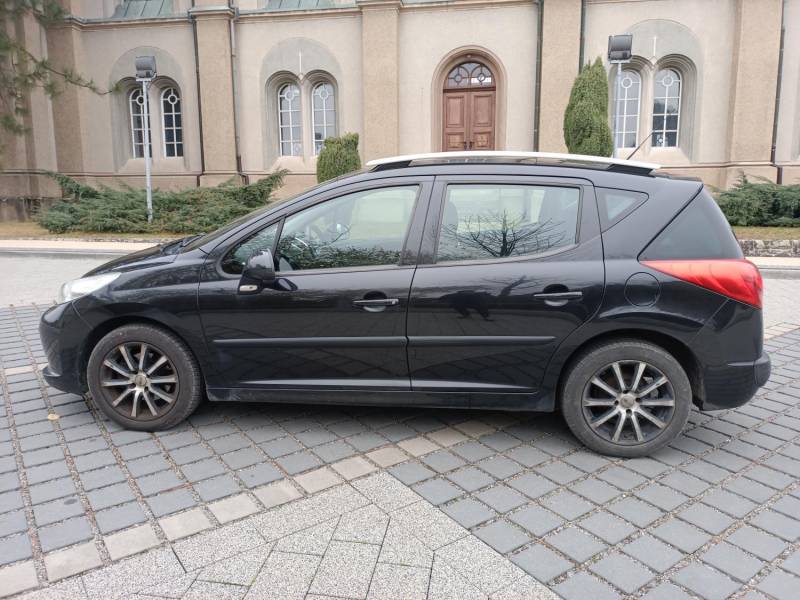ox_peugeot-207-sw-16-hdi-panorama-2007r
