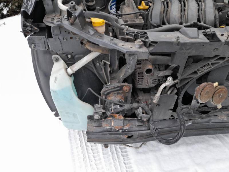 ox_renault-fluence-2010r-tempomat-16-benzyna-klimatronik