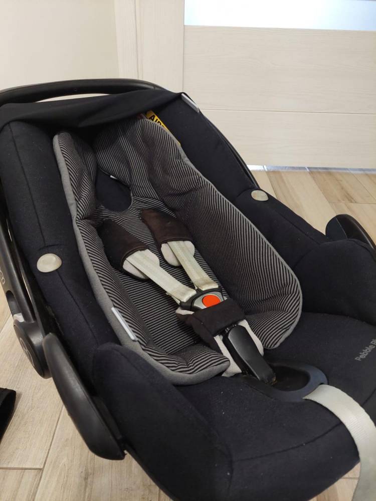ox_fotelik-nosidelko-maxi-cosi-pebble-plus-0-13kg-z-baza-isofix-2wayfix
