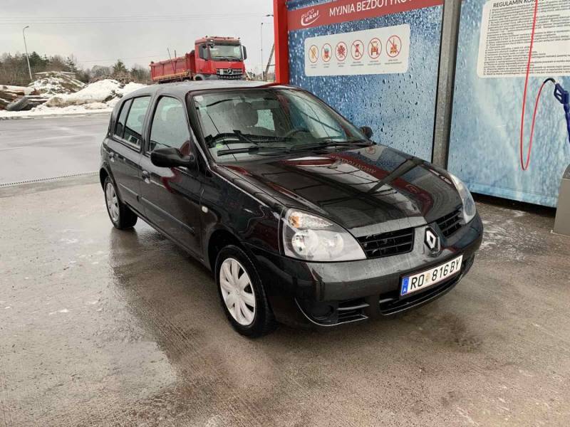 ox_renault-clio-storia-12-benzyna2009-rokklimatyzacjaelszybyabs