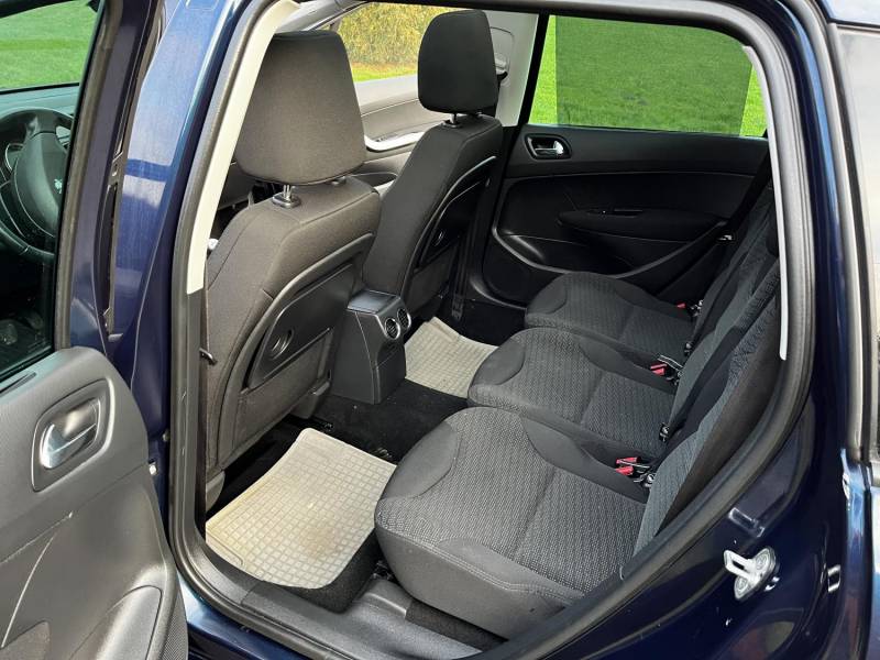 ox_peugeot-308-sw2010-r-premium-16-benz-super-wyposazenie-prywat-z-domu