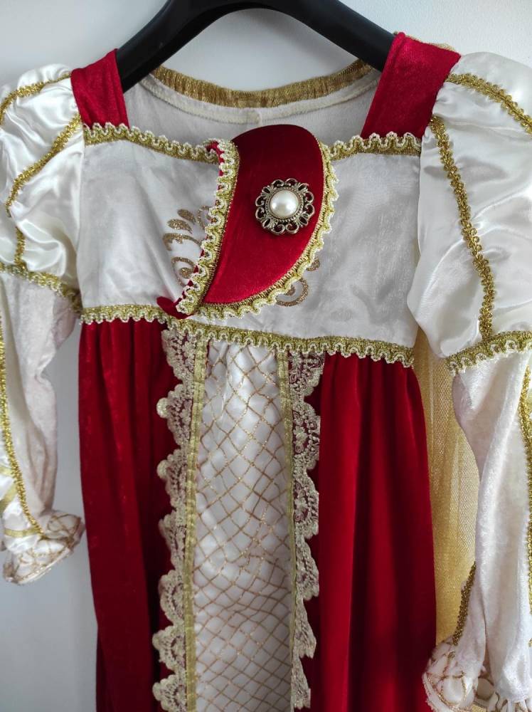 ox_suknia-balowa-dla-malej-ksiezniczki