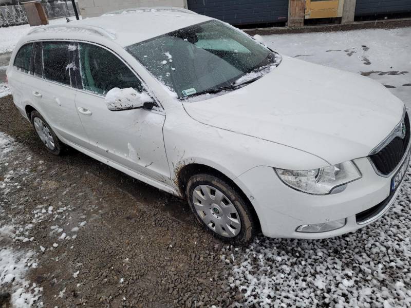 ox_skoda-superb-ii-kombi-4x4-20tdi-dsg-webasto