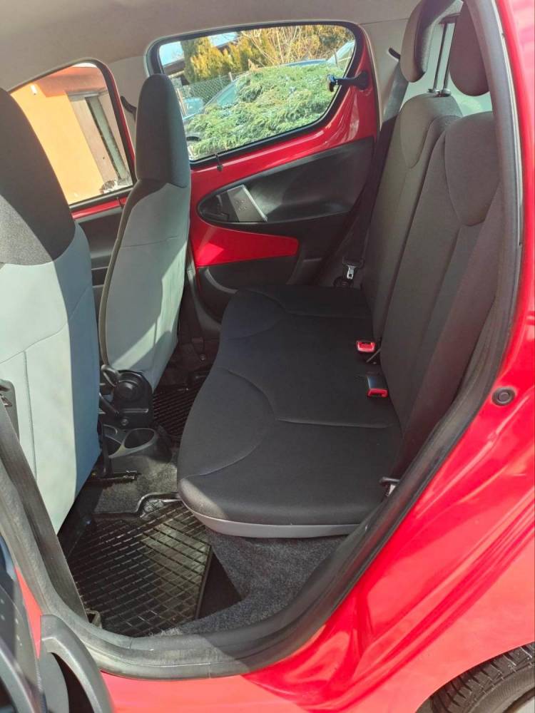ox_samochod-osobowy-toyota-aygo-10-vvt-i-active-vsc