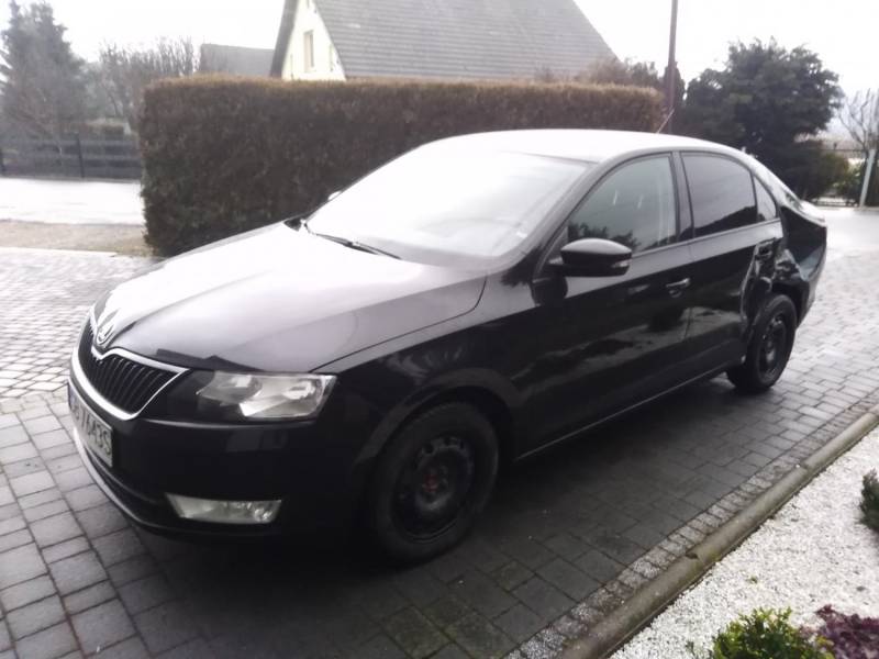 ox_skoda-rapid-2016r-sedan-12tsi-krajowy