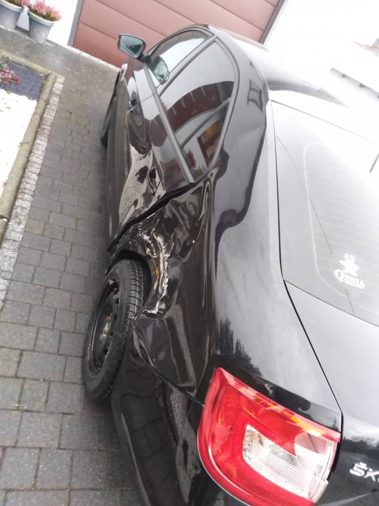 ox_skoda-rapid-2016r-sedan-12tsi-krajowy
