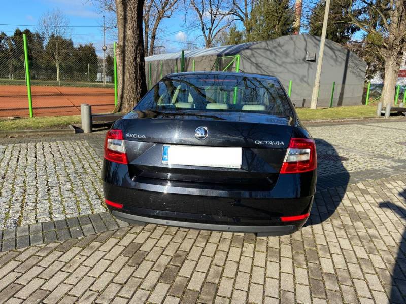ox_skoda-octavia-14-tsi110kw-150km-wersja-style-pakiet-amazing