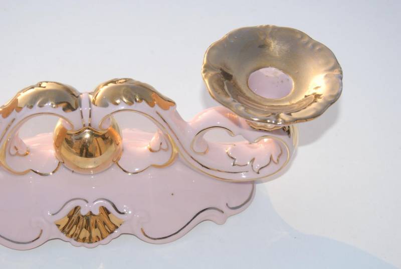 ox_stary-dwuramienny-swiecznik-z-porcelany-chodov