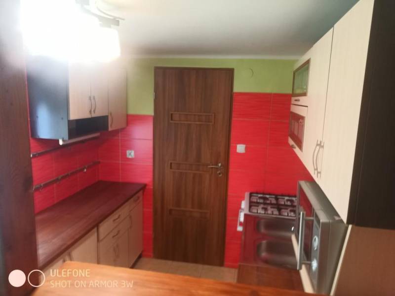 ox_polowa-domu-mieszkanie-93m2-po-remoncie-do-zamieszkania-dzialka-813m2
