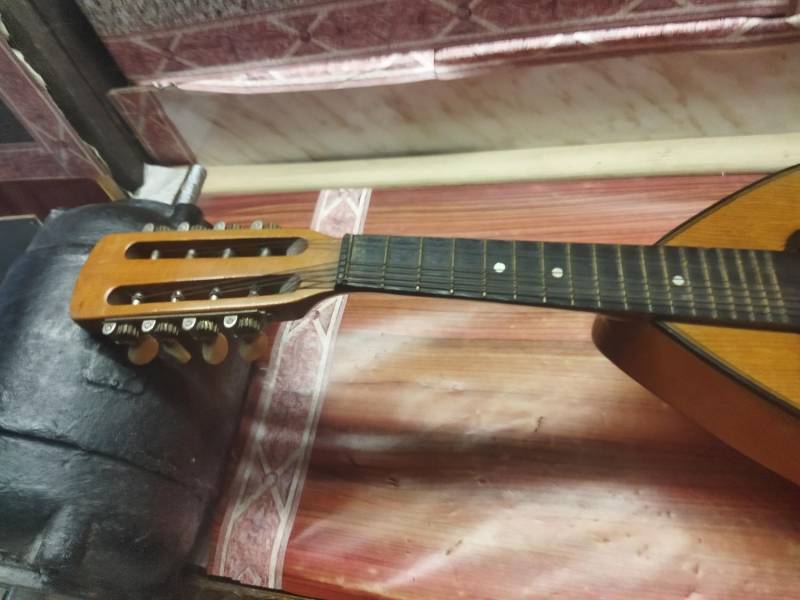 ox_porzadki-domowe-stary-instrument