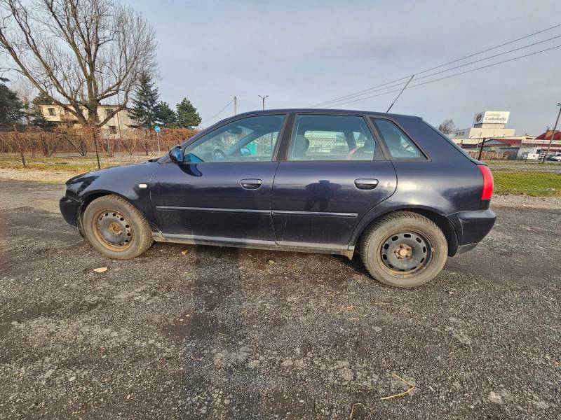 ox_audi-a3-2001r-5-drzwi