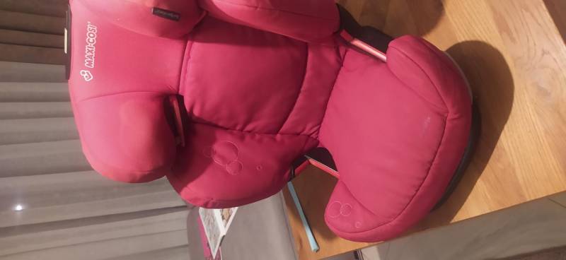 ox_fotelik-maxi-cosi-rodi-fix-15-36kg