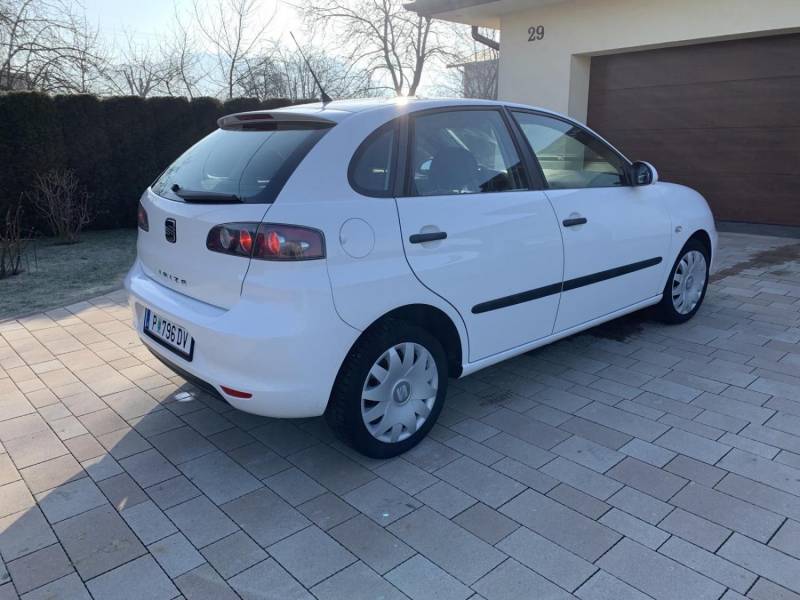 ox_sprzedam-seat-ibiza-12-benzyna-klima-2009r