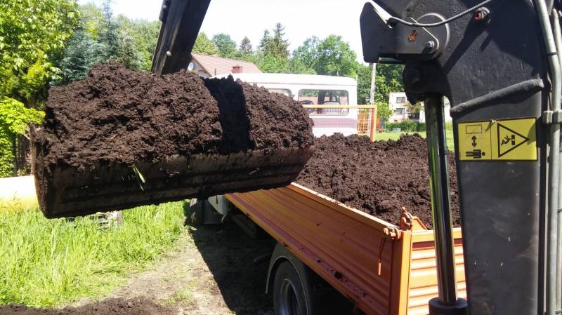 ox_ziemia-czarnoziem-siany-humus-najwyzsza-jakosc-transport-05-20-ton