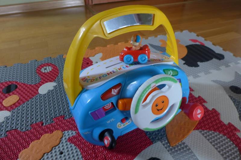 ox_interaktywna-kierownica-fisher-price-puzle-piankowe-oraz-cymbalki