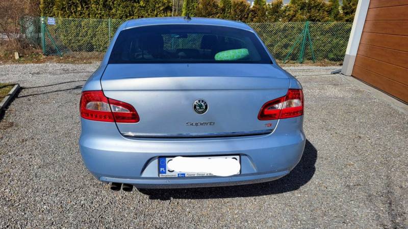 ox_skoda-superb-20-tdi-lk-dsg-2012r