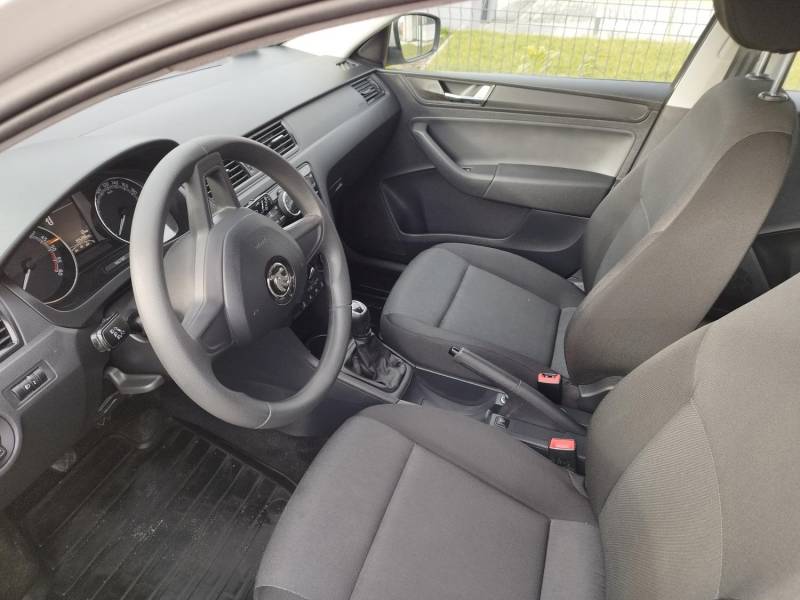 ox_skoda-rapid-2018