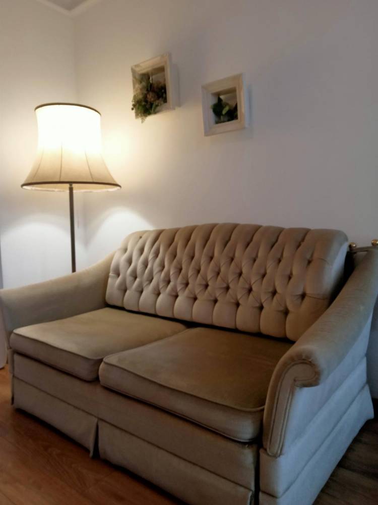 ox_sofa-rozkladana-lozko-jasna-oliwka-170cm-x-85cm-x-95cm