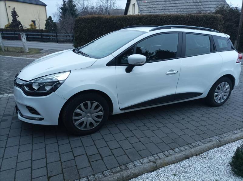 ox_renault-clio-iv-09-tce-90km-kombi-lift-2017-krajowy