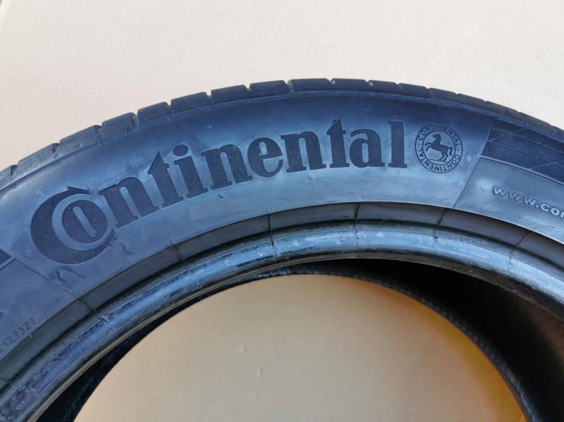 ox_opony-continental-235-50-18
