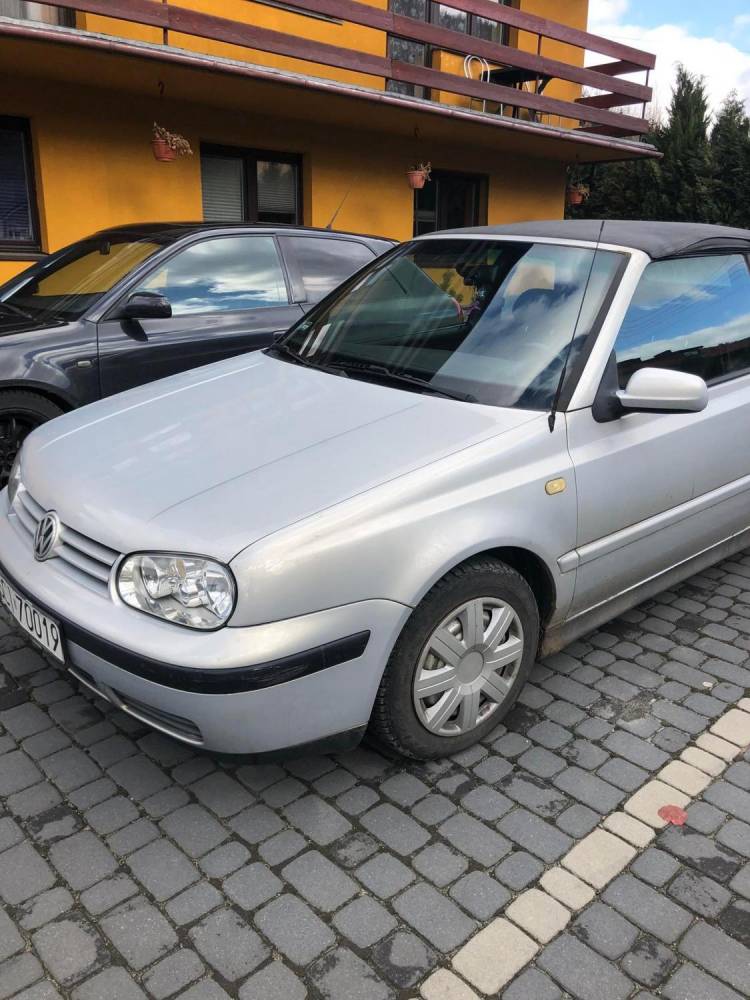 ox_golf-cabrio-16-8v-2000