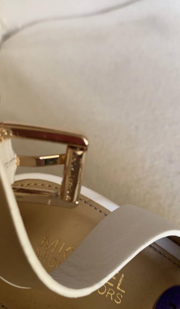 ox_sandaly-damskie-na-koturnie-michael-kors