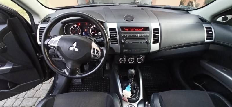 ox_mitsubishi-outlander-20-di-d-krajowy-4x4-2010-r-208-tys