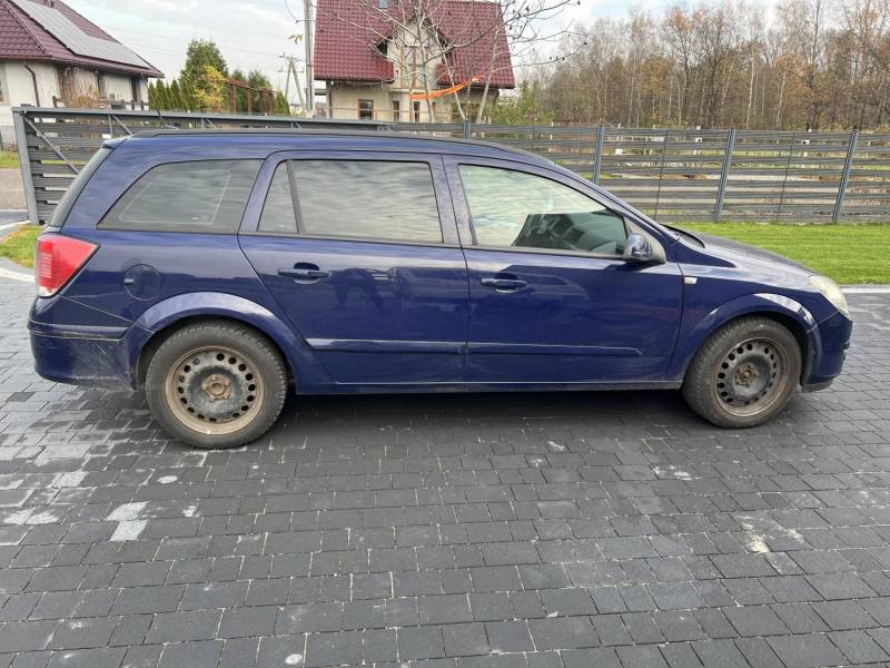 ox_opel-astra-2005r-120-km-19-cdti-diesel-combi