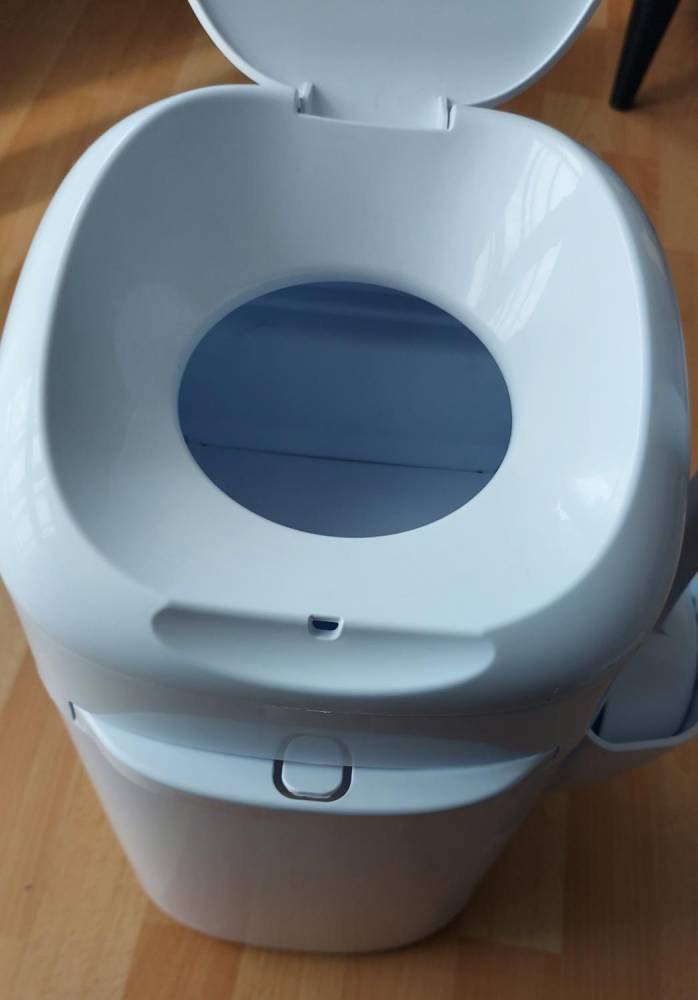ox_litter-locker-design-pojemnik-na-odchody-dla-kota