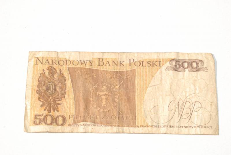 ox_stary-banknot-500-zlotych-kosciuszko-1982-antyk
