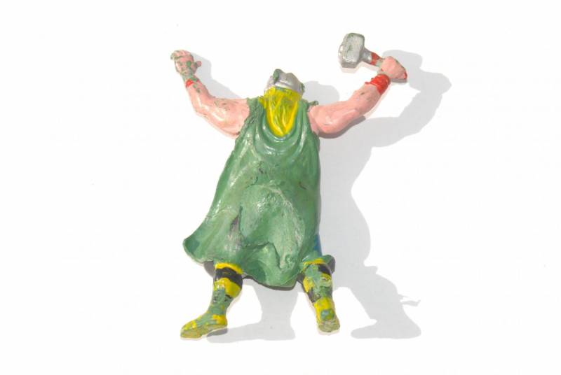 ox_stara-zabawka-figurka-gumowa-marvel-thor-antyk