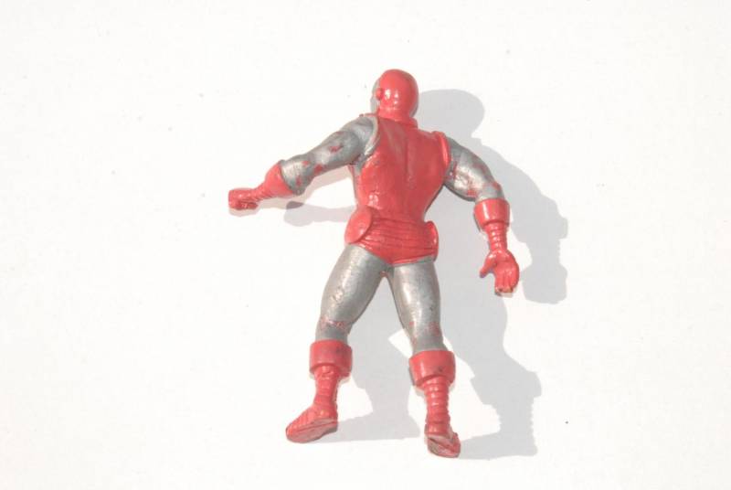 ox_stara-zabawka-figurka-gumowa-marvel-iron-man-antyk
