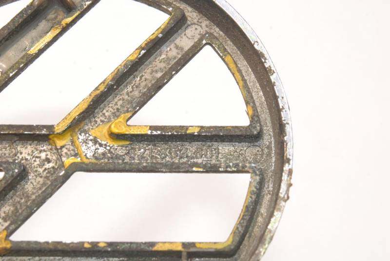 ox_stary-logo-emblemat-znaczek-vw-golf-i-caddy-antyk