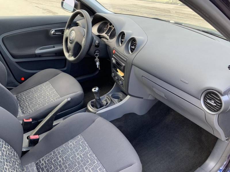 ox_seat-ibiza-12-benzyna-2008-r-klima-przebieg-147-tys