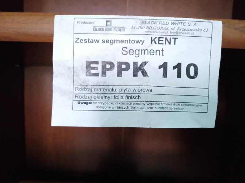 ox_witryna-kent-jak-nowa-w-bdb-stanie-drewno-dab-z-domu-prywatnego