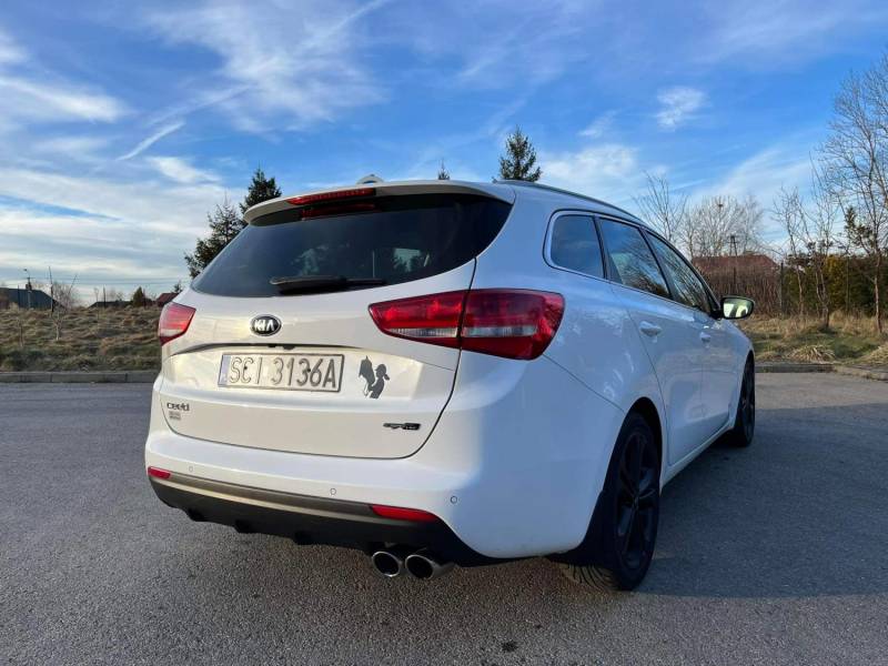 ox_sprzedam-kia-ceed-sw-gt-line