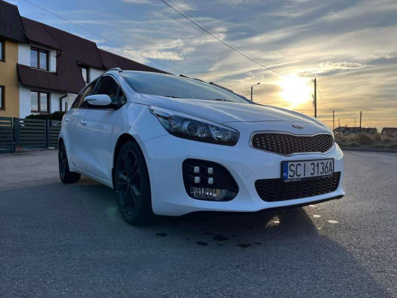 ox_sprzedam-kia-ceed-sw-gt-line