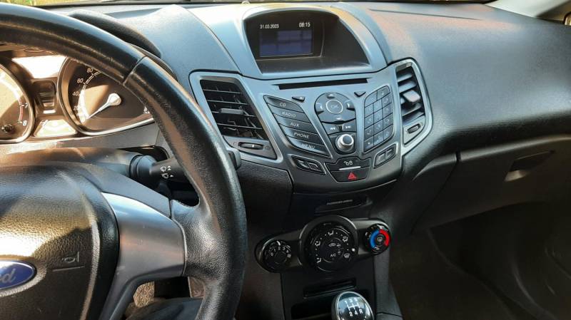 ox_ford-fiesta-12-benzyna