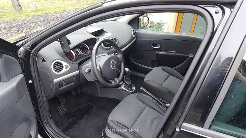 ox_renault-clio-iii-kombi-12-16v-75km-2012r-klima-faktura-vat-23