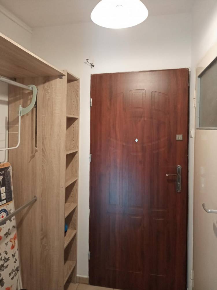 ox_kawalerka-z-osoba-kuchnia-30m2-liburnia-ul-karlowicza