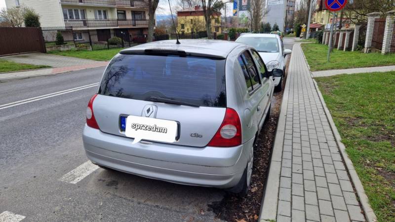 ox_sprzedam-renault-clio-ii-na-czesci