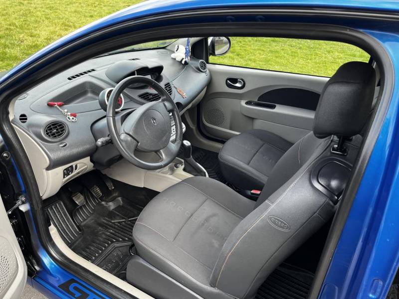 ox_renault-twingo-tce-z-sil-100-km-wersja-sportowa-prywatny-z-domu