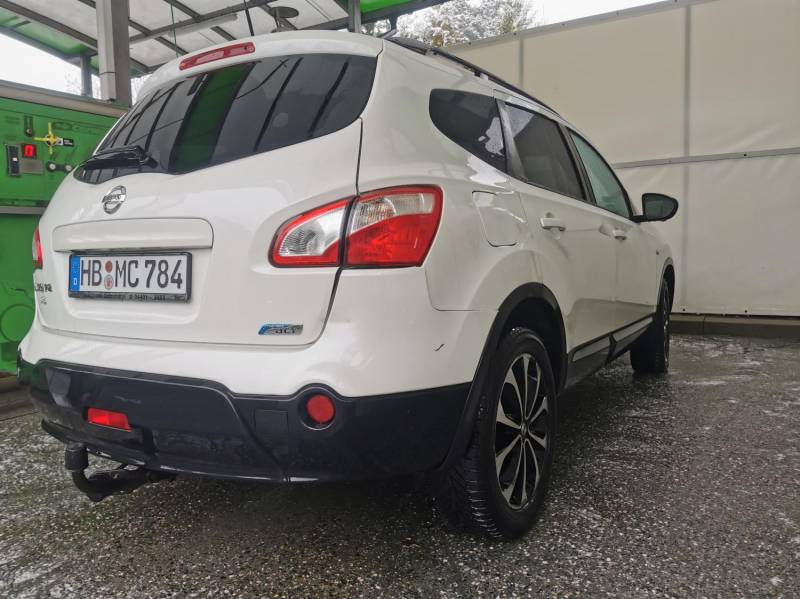 ox_nissan-qashqai2-16panorama3600