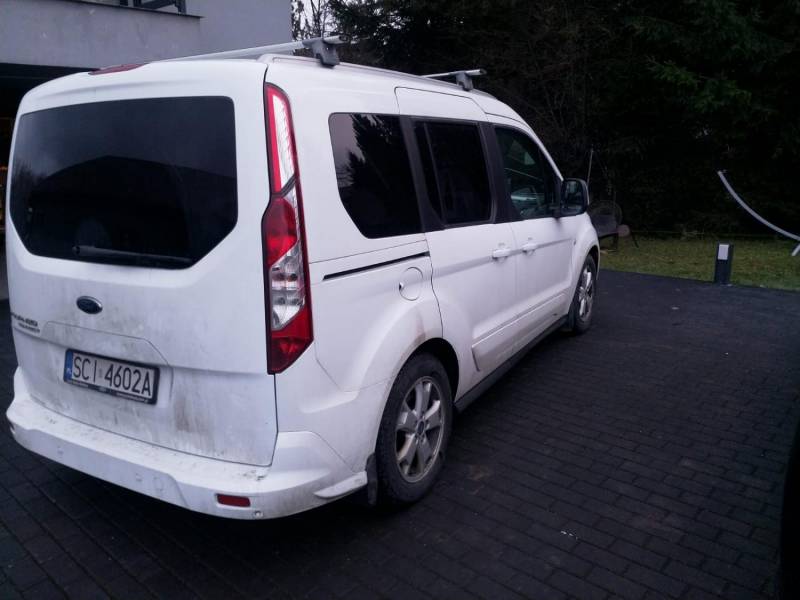 ox_ford-tourneo-connect-2017-deasel