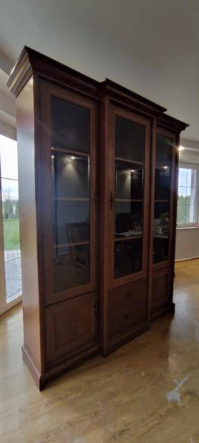 ox_witryna-3-drzwiowa-kent-bdb-stan-jak-nowa-z-domu-polecam