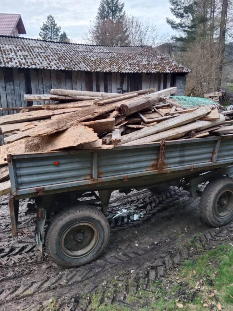 ox_sprzedam-drewno-z-rozbiorki-szopy