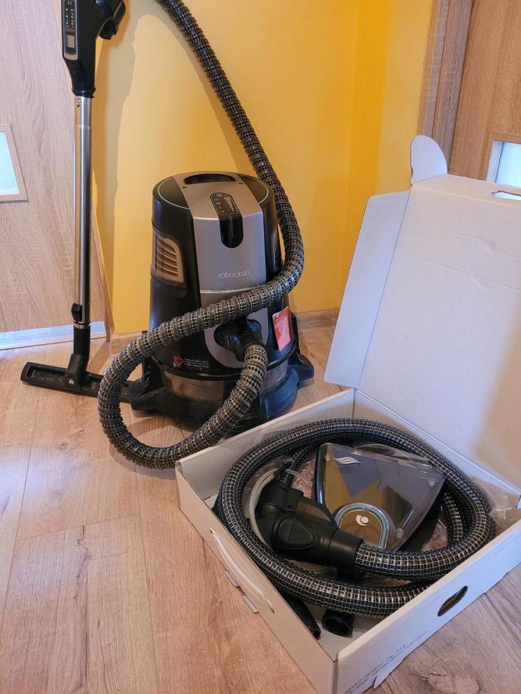 ox_wodny-odkurzacz-roboclean-splus